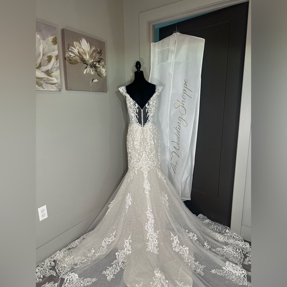 ✨Brand New Wedding Dress✨ Charlize by Alec Milano size 12 - Picture 10 of 10